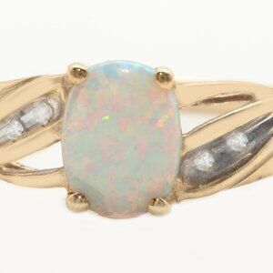 0.62 Carat Natural Australian Opal and Diamonds 10K Solid Yellow Gold Women Ring